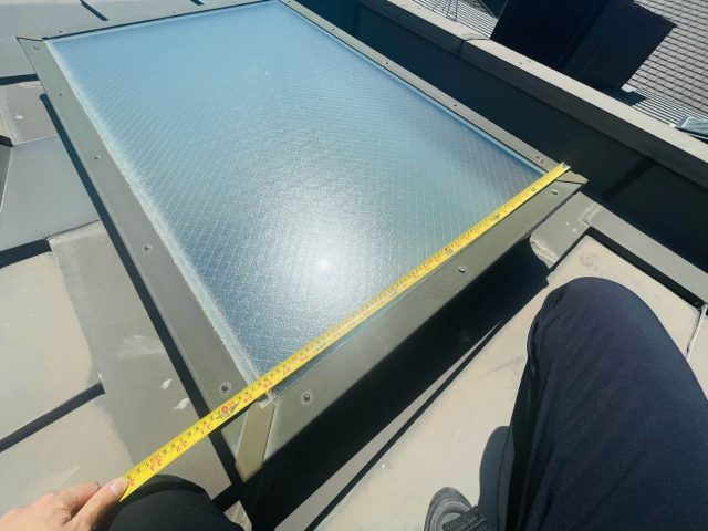 糸島市でトップライトの雨漏り修理に伴う測定