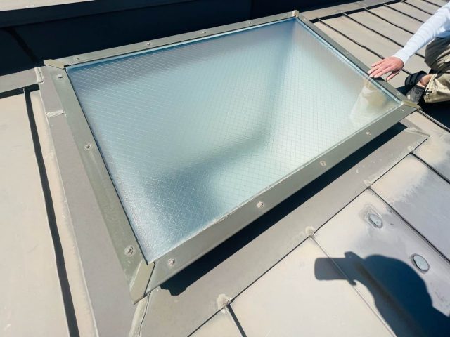 糸島市で雨漏りしたアパートの天窓