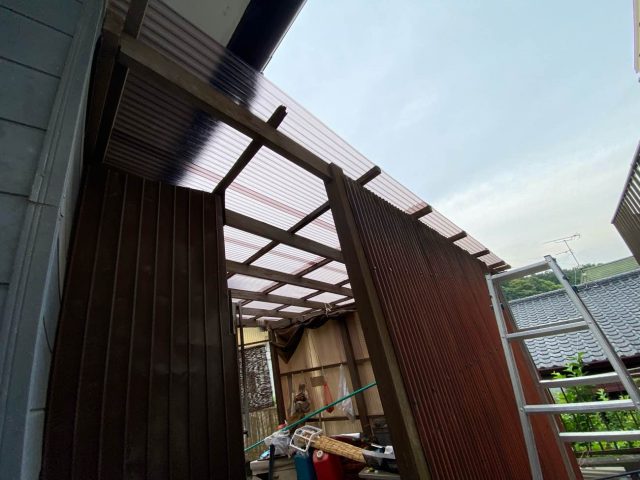糸島市の新しくなったテラス屋根の波板