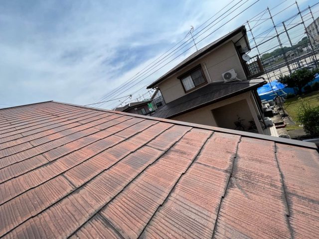 飯塚市の屋根スレートの色褪せ
