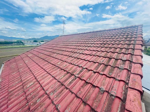 粕屋町の劣化の激しいモニエル瓦