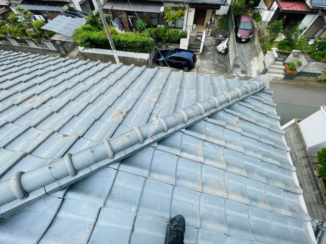 宇美町の瓦を元に戻して葺き直し工事を終えた屋根