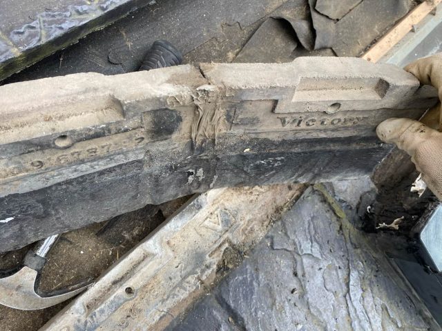 福岡市西区で撤去したビクトリー瓦