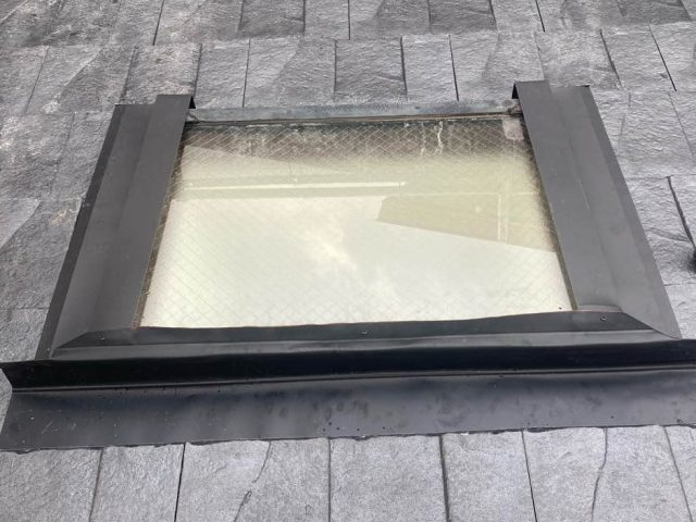 福岡市西区にて板金工事が完了したトップライト