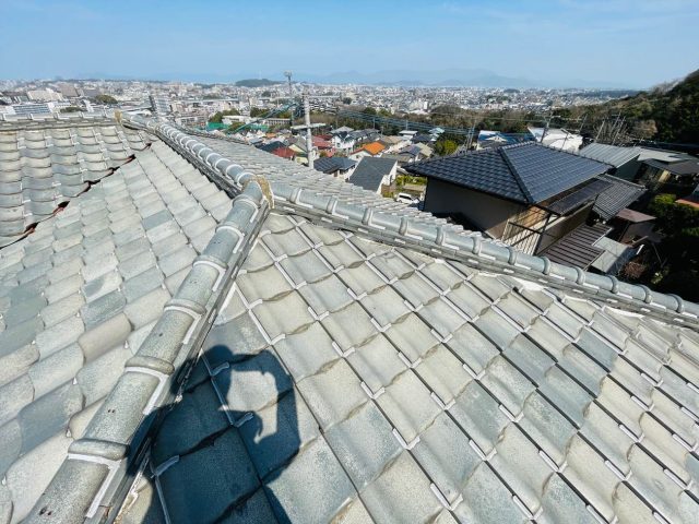 福岡市城南区の瓦屋根にて集中豪雨で雨漏り、部分修理を希望のお宅での現地調査