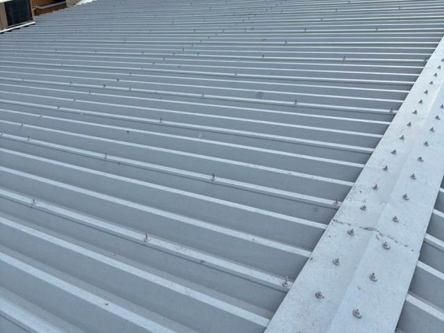 福岡市博多区の雨漏りした折板屋根