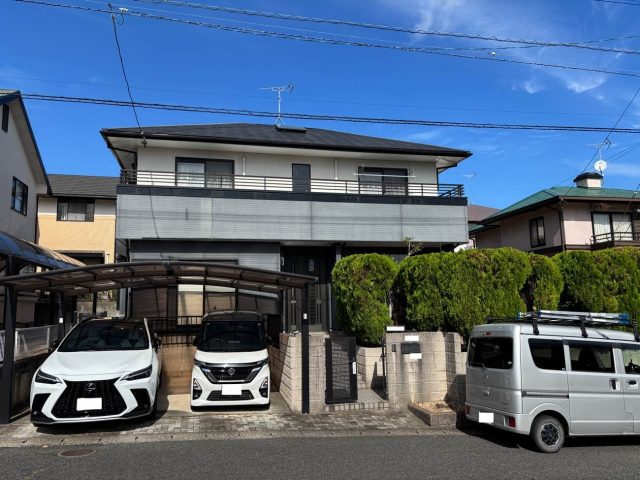 糸島市にて「苔が気になる」築30年の屋根を調査。カバー工法によるリフォームをご提案