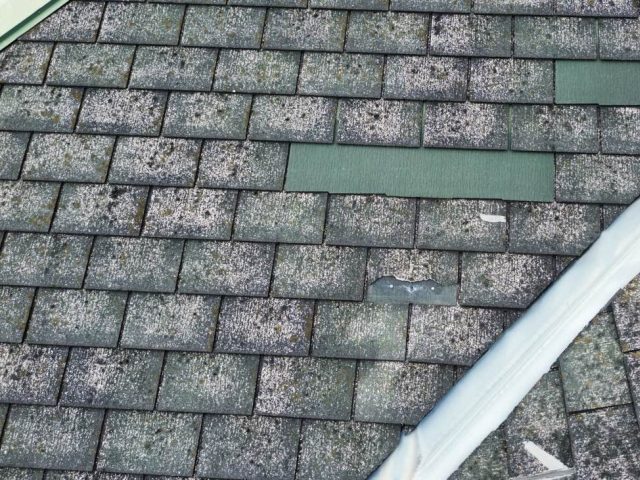 糸島市のところどころ剥がれているスレート