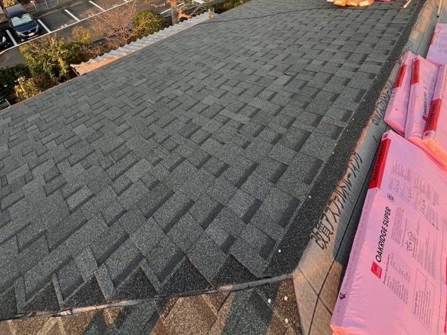 福岡市中央区にて軽量で高耐久の「オークリッジスーパー」を使用した屋根の葺き替え工事
