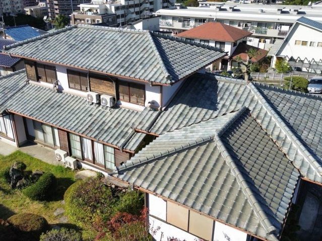 福岡市中央区で改修工事行う住宅屋根