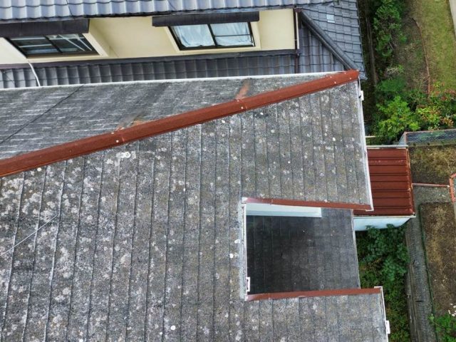 宇美町の屋根の劣化した棟板金