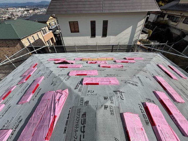 福岡市南区の葺き替えに使用する軽量屋根材