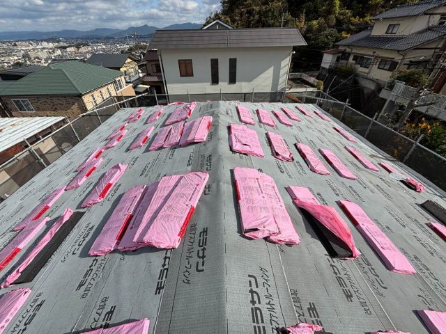 福岡市南区で新しく葺き替える軽量屋根材
