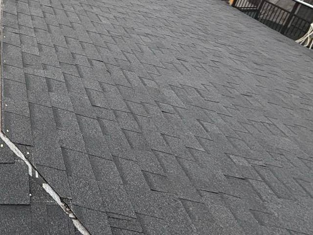 福岡市南区で葺き替えに使用したアスファルトシングル材