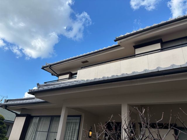 福岡市西区の雨樋修理を行なった住宅