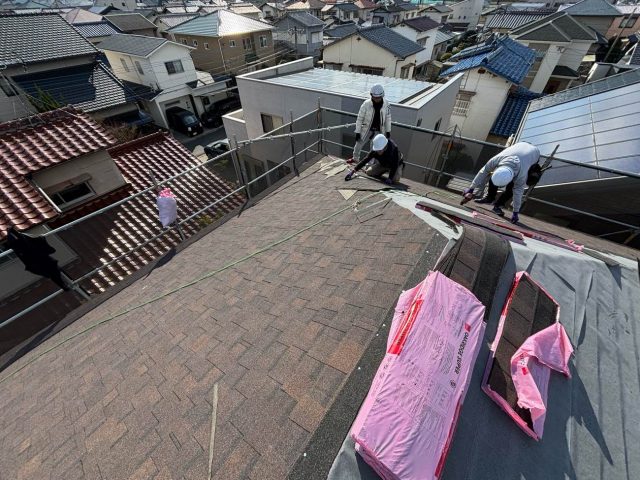 糸島市のオークリッジスーパーの取り付けが進む様子