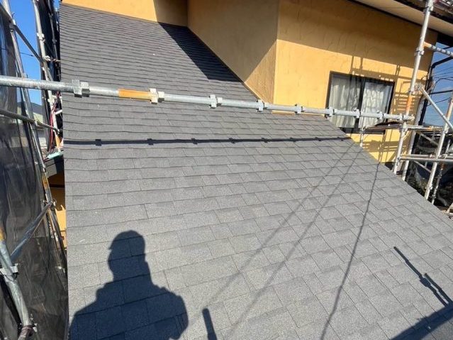 大野城市のオークリッジスーパーで雨漏り解消された差し掛け屋根