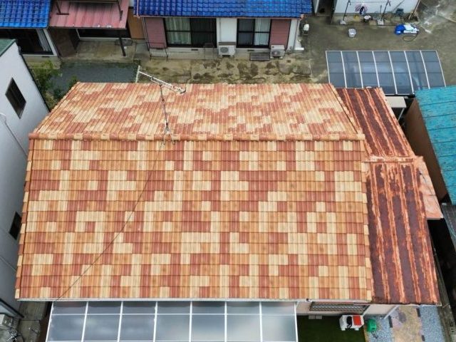 糸島市の平屋で金属屋根の調査、「屋根の錆を補修したい」と深刻な腐食を確認！
