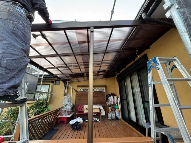 大野城市の新しい波板への交換作業