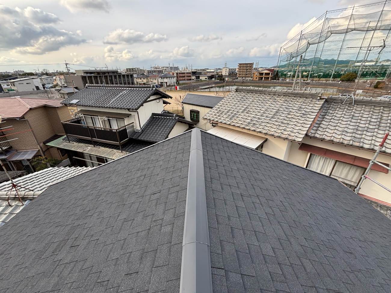 糸島市物件、瓦屋根、雨漏り、塗装が原因の雨漏り、屋根の葺き替え工事