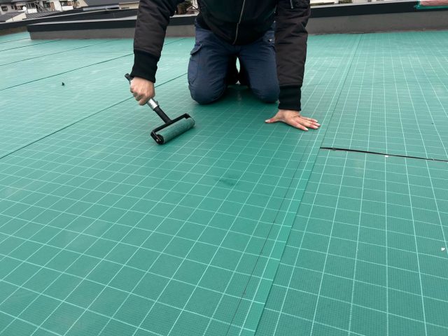 須恵町で通気緩衝シートを敷設