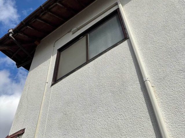 福岡市早良区で塗膜の劣化が見つかった外壁