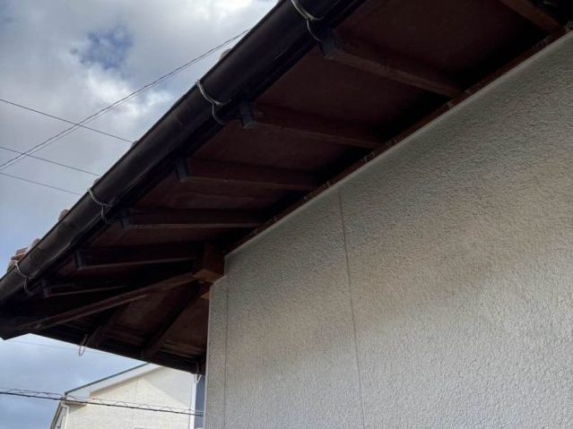 福岡市早良区で塗装が必要な住宅