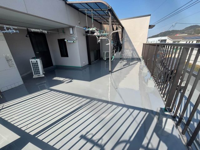 須恵町のウレタン防水工事を終えたバルコニー