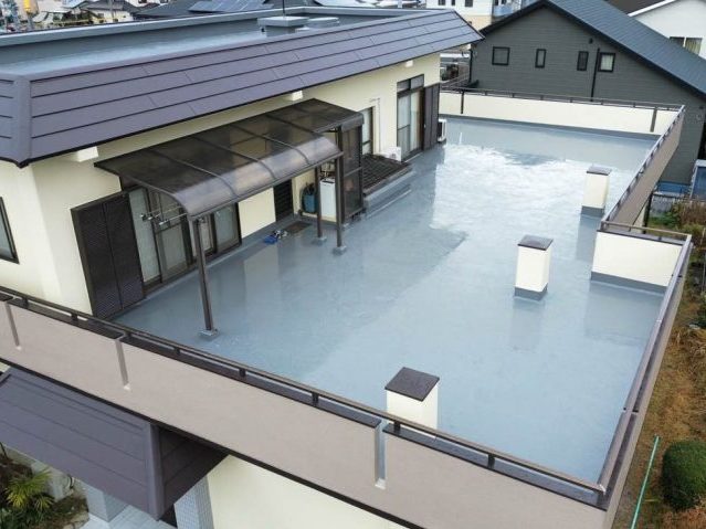 福岡市西区のウレタン防水工事が完了した屋上
