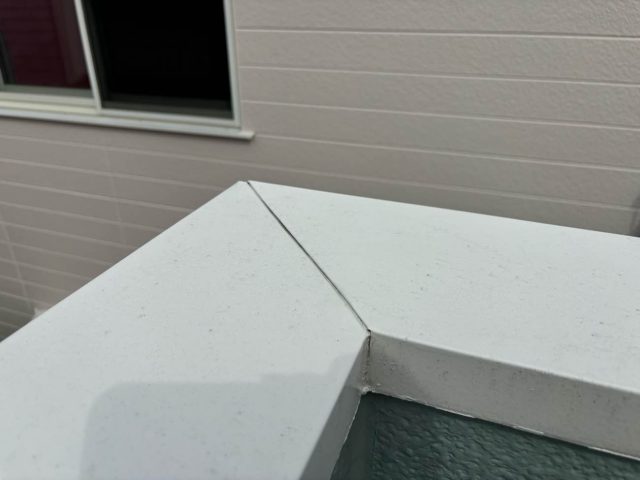 福岡市東区の雨漏りしたバルコニー笠木