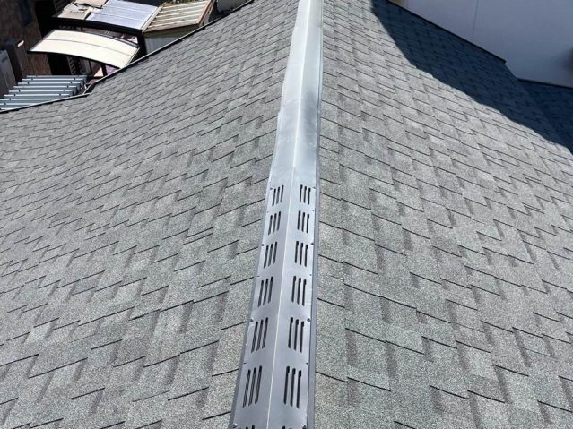 【志免町】瓦屋根のズレ・老朽化を解消｜オークリッジスーパー葺き替えと棟板金仕上げ