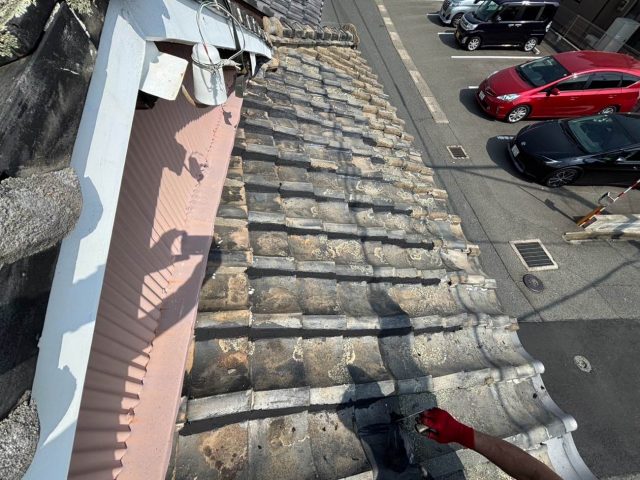 筑紫野市で雨漏り調査を実施した屋根瓦