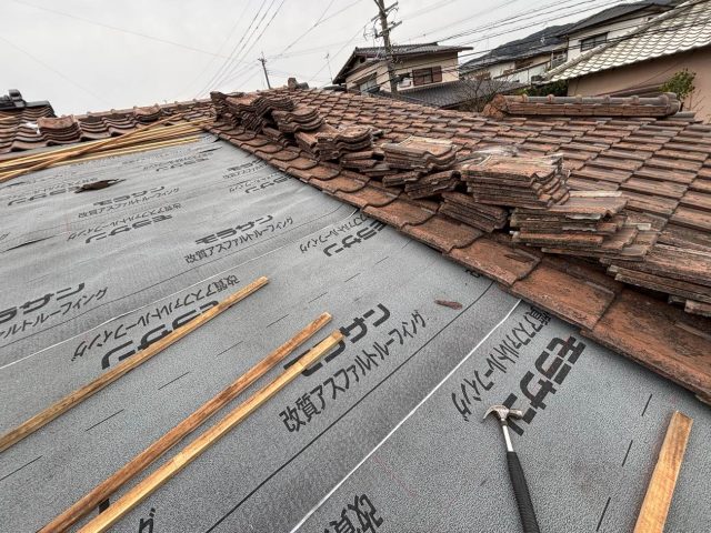 福岡市南区の新しく敷かれた防水シート