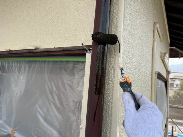 福岡市早良区の縦樋の上塗り