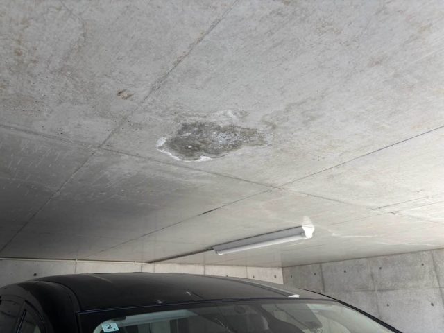 新宮町の駐車場の雨漏り