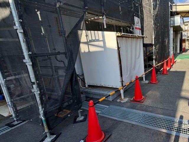 大牟田市の工場で組み立てた足場