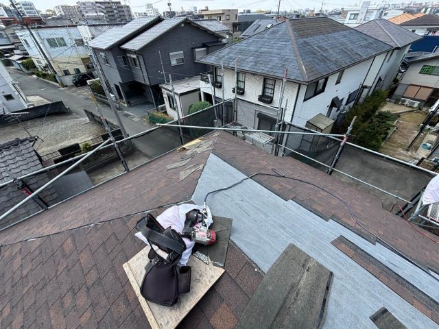 福岡市博多区でオークリッジスーパーを設置する職人