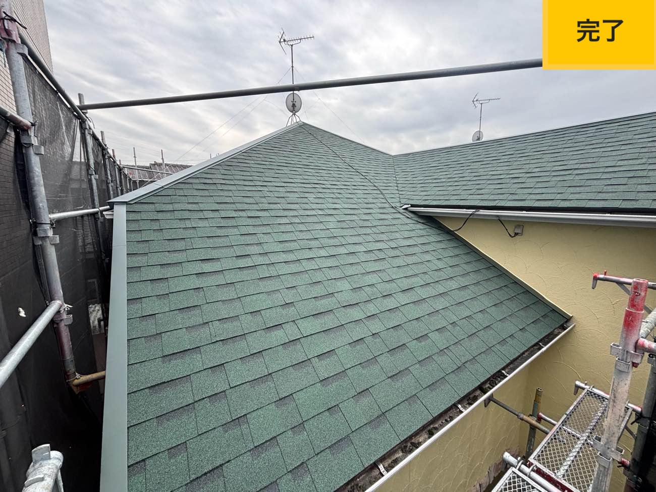 福岡市アパートの屋根工事、屋根カバー工法施工