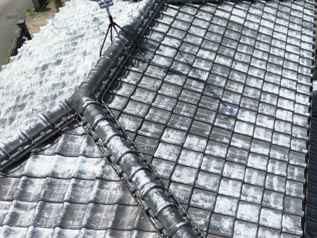 須恵町で塗装が剥がれかけたセメント瓦