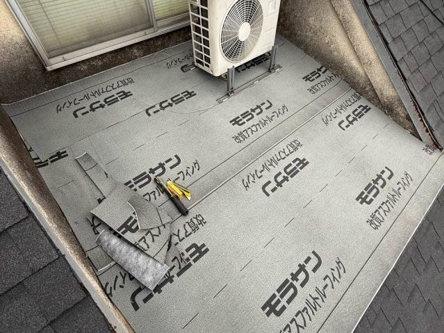 福岡市博多区のカバー工事におけるルーフィング敷設