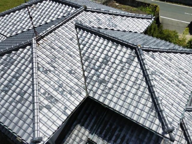筑紫野市の調査で確認された瓦屋根の劣化