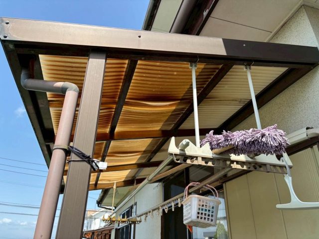大野城市のベランダ屋根の劣化状況