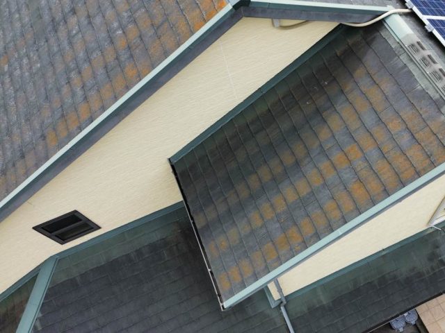 早良区のコロニアル屋根の色褪せ