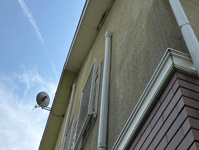 粕屋町の外壁の黒ずみ