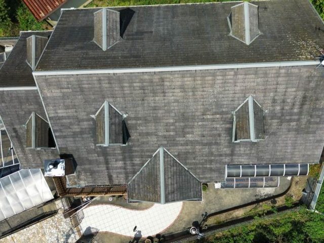 粕屋町で屋根調査のドローン撮影