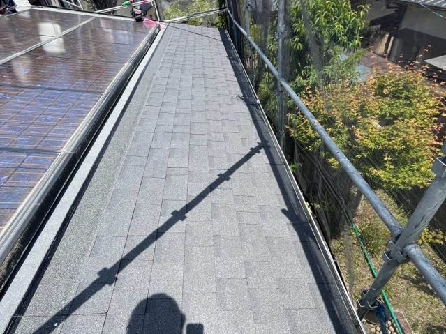 東区のカバー工事でオークリッジスーパーを施工中