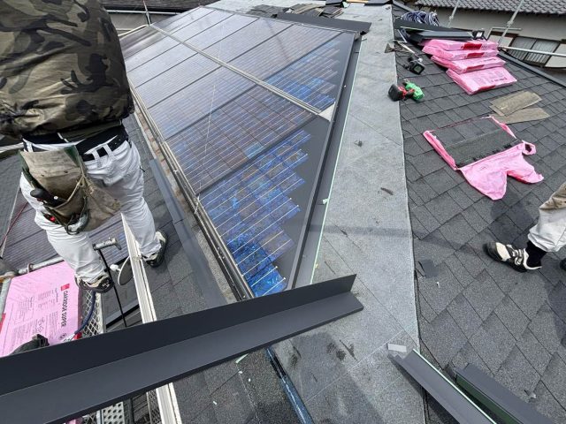 東区でオークリッジスーパーを施工中