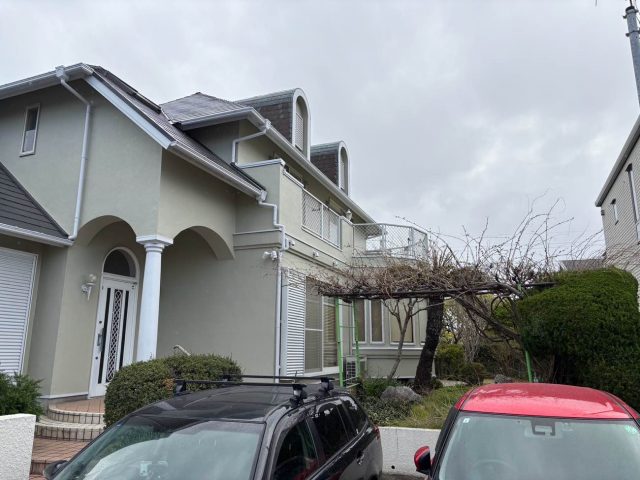 福岡市東区のベランダ防水調査｜天井に雨じみを発見。築40年の家で起きた雨漏りの原因とは？