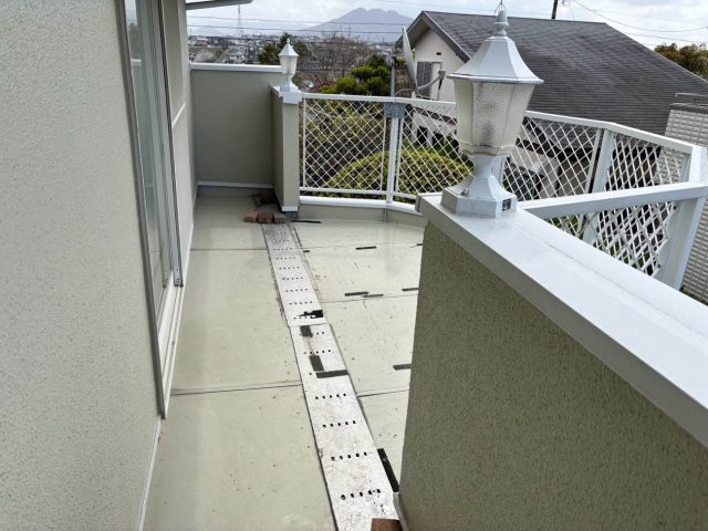 福岡市東区で防水調査を実施したバルコニー
