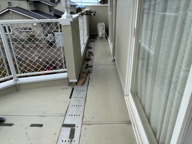 福岡市東区で防水性を調査したベランダ